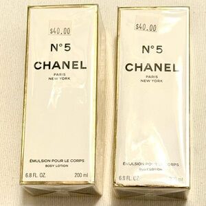CHANEL N°5 Body Lotion - White & Gold Packaging